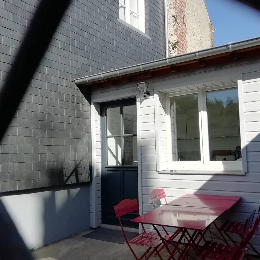 Villa Le charme à la Française à Honfleur Extérieur photo