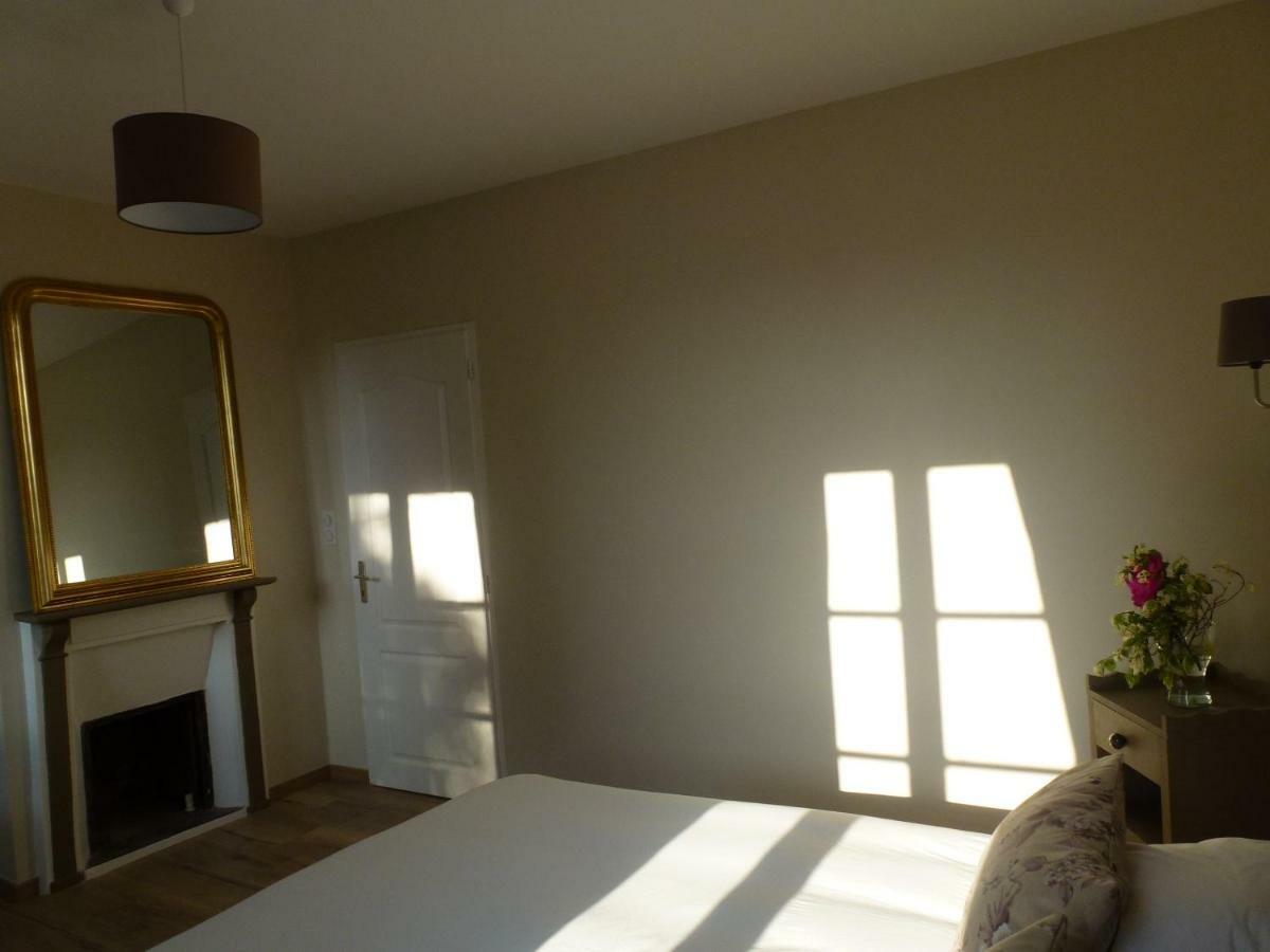 Villa Le charme à la Française à Honfleur Extérieur photo