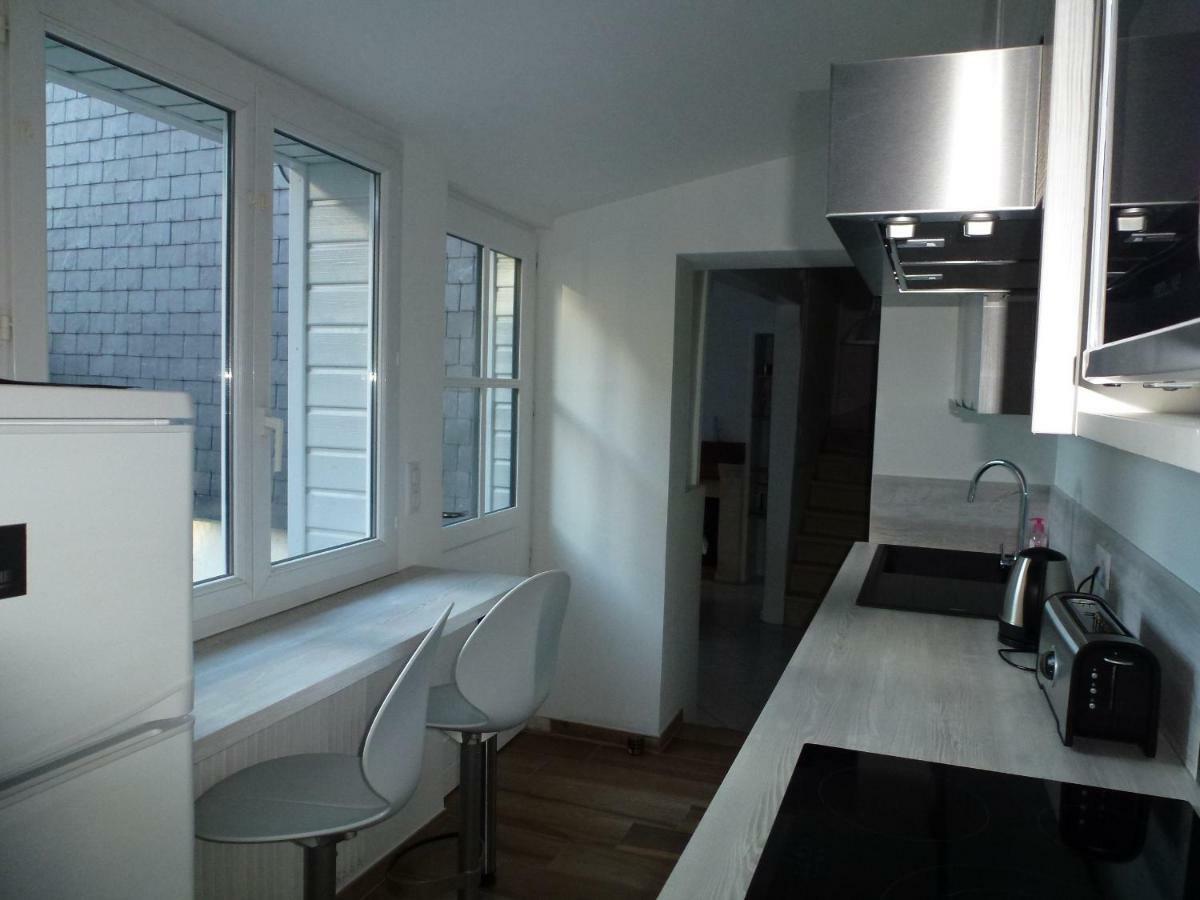 Villa Le charme à la Française à Honfleur Extérieur photo